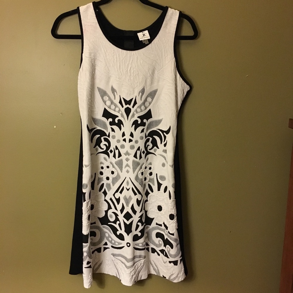 Julia Jordan dress
